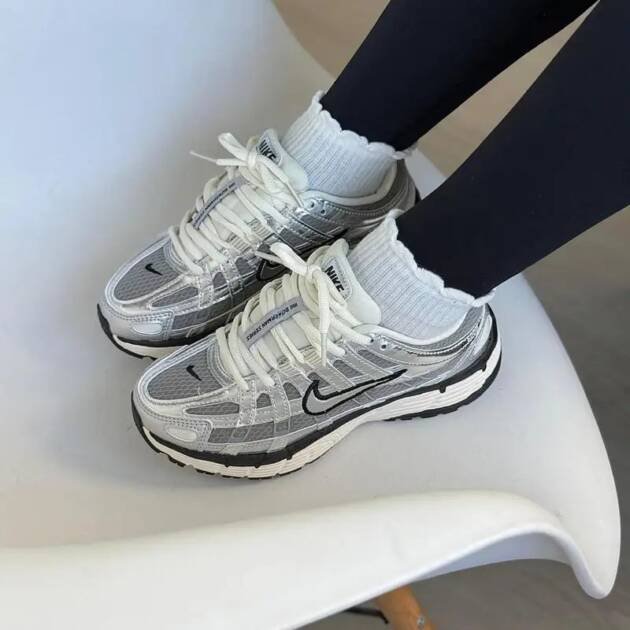 Nike P-6000 plateado
