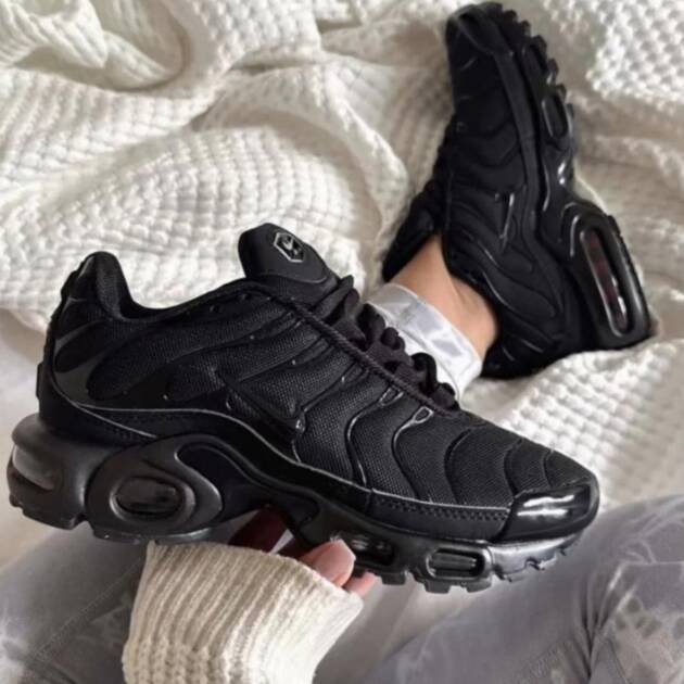 Nike TN negro todo dama